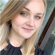 Enseignante et soutien scolaire. Apprendre en s’amusant et progresser